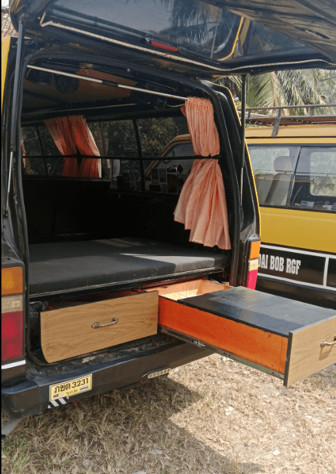 Classic Toyota Hiace Campervan – Simple, Cozy & Ready for Adventure 3