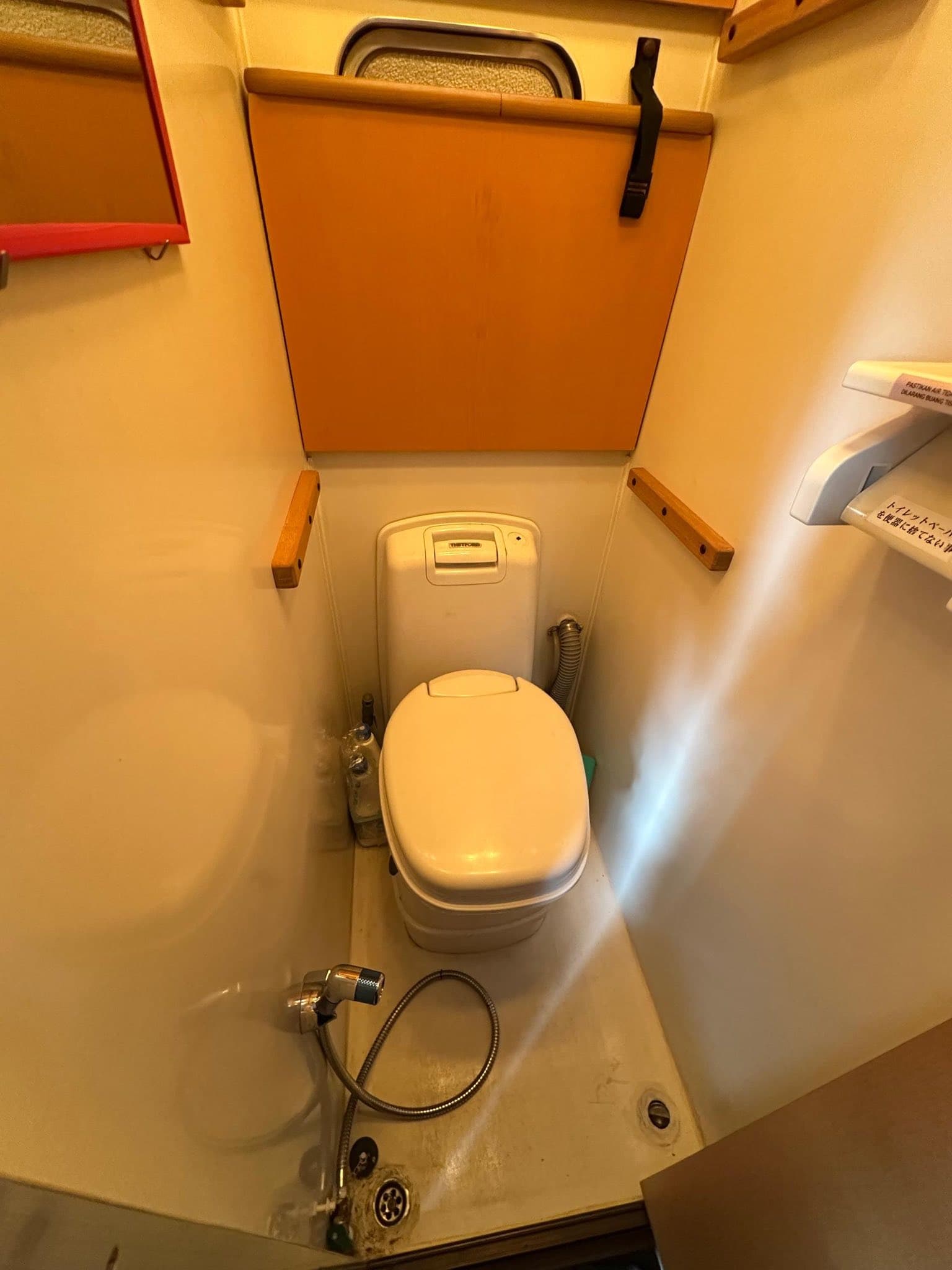 Toyota TownAce Noah 4WD Motorhome – Sekisoh Cabin 8