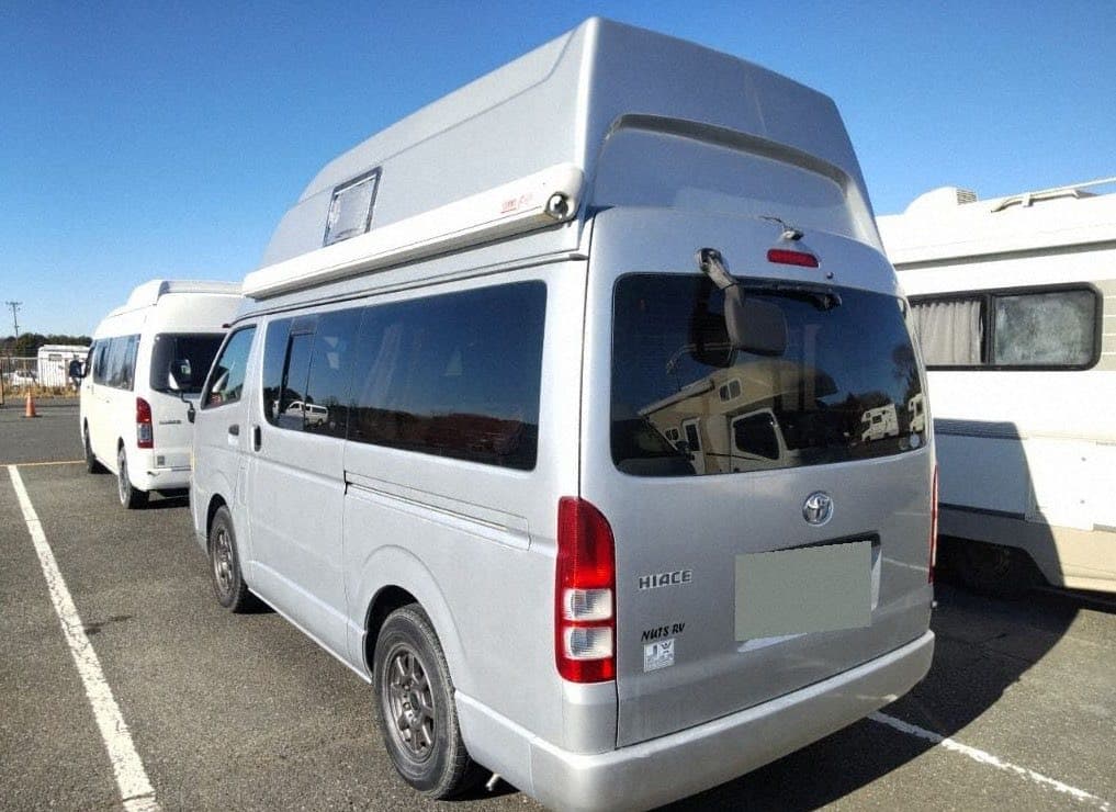 Toyota , sesuai untuk road trip, cuti keluarga atau couple getaway. 2