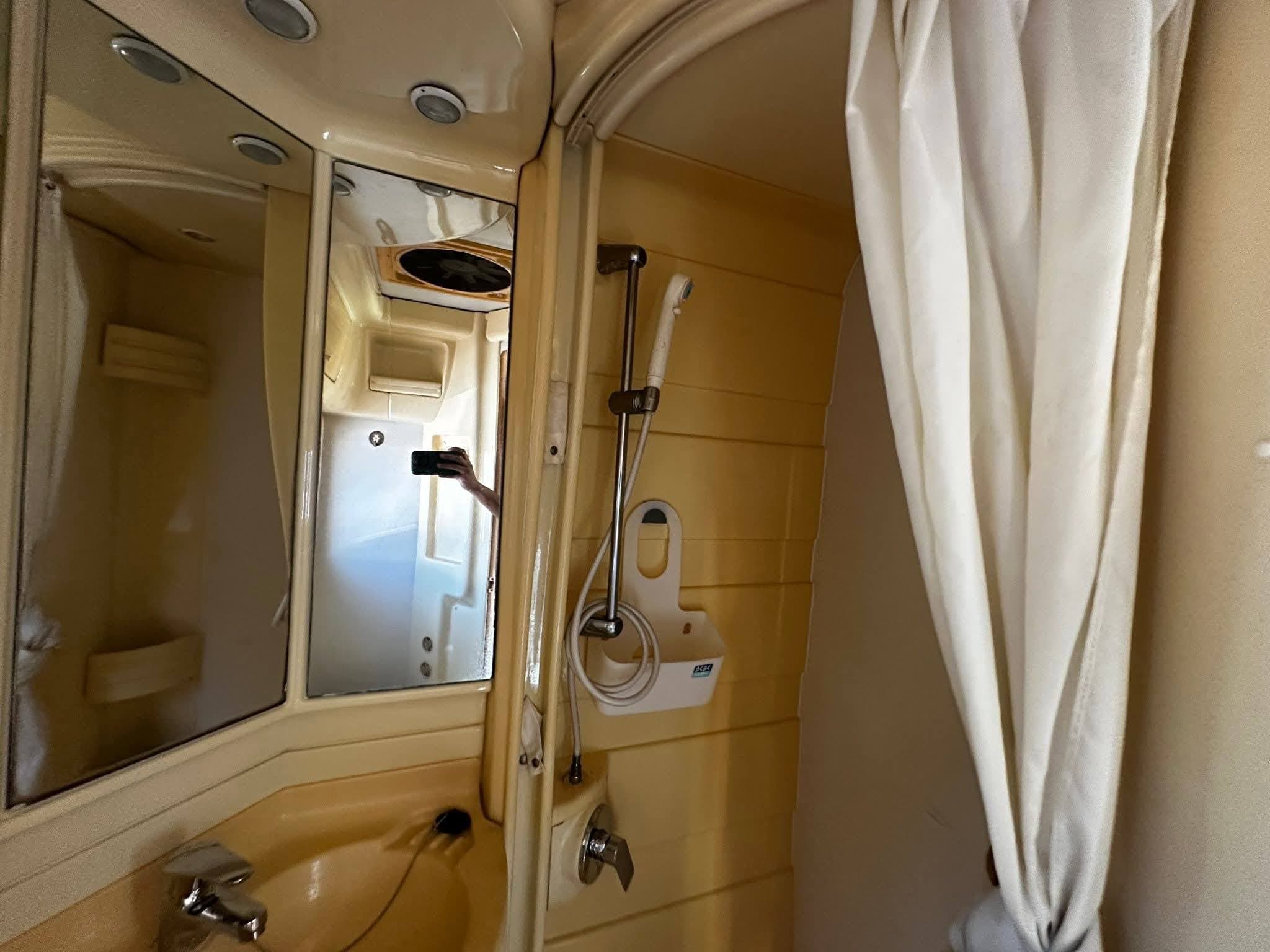 Mercedes Motorhome - Propose Booking for more details 4